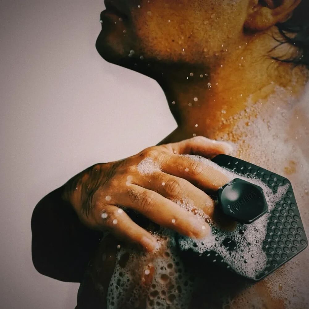 The Body Grooming Routine for Guys Who Work Out