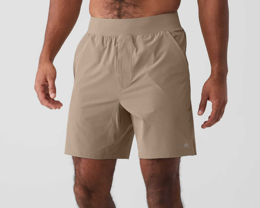 Alo Repetition 7-inch short