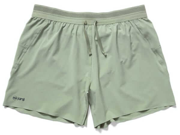 Janji AFO Middle 5-inch lined short
