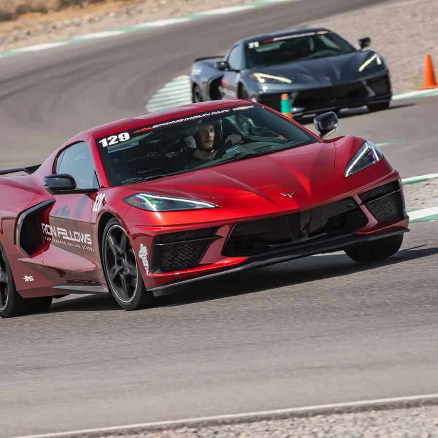 Test driving the Corvette 2021 Stingray