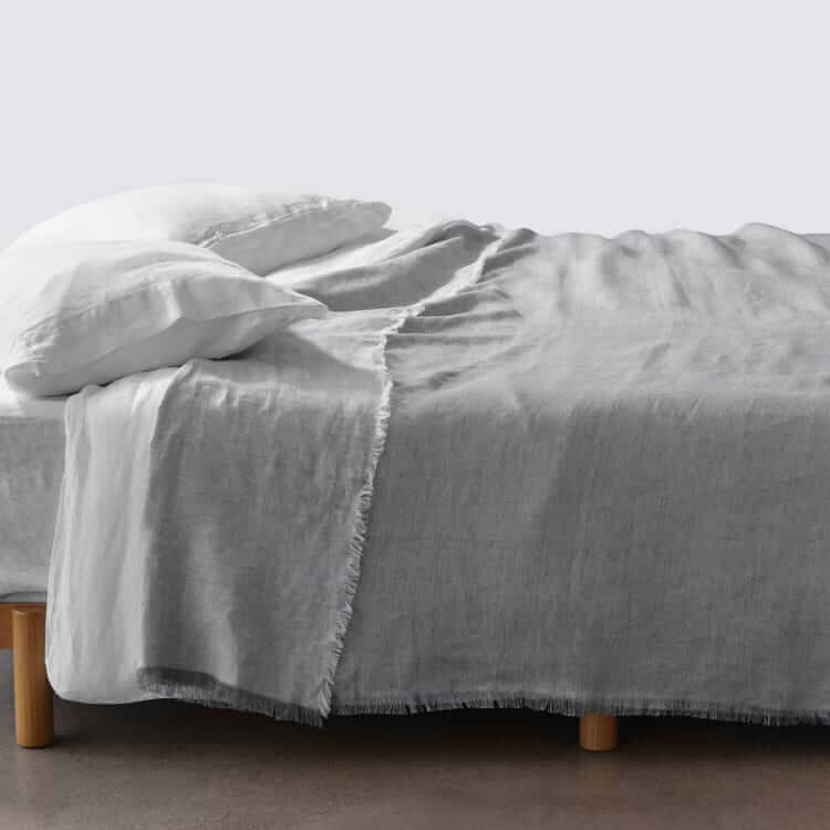 the citizenry aya linen bed blanket