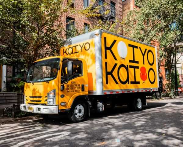 Kaiyo furniture delivery truck