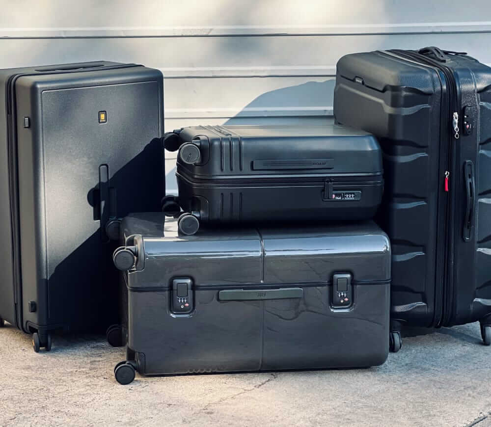 Best checked suitcases and trunks in 2022