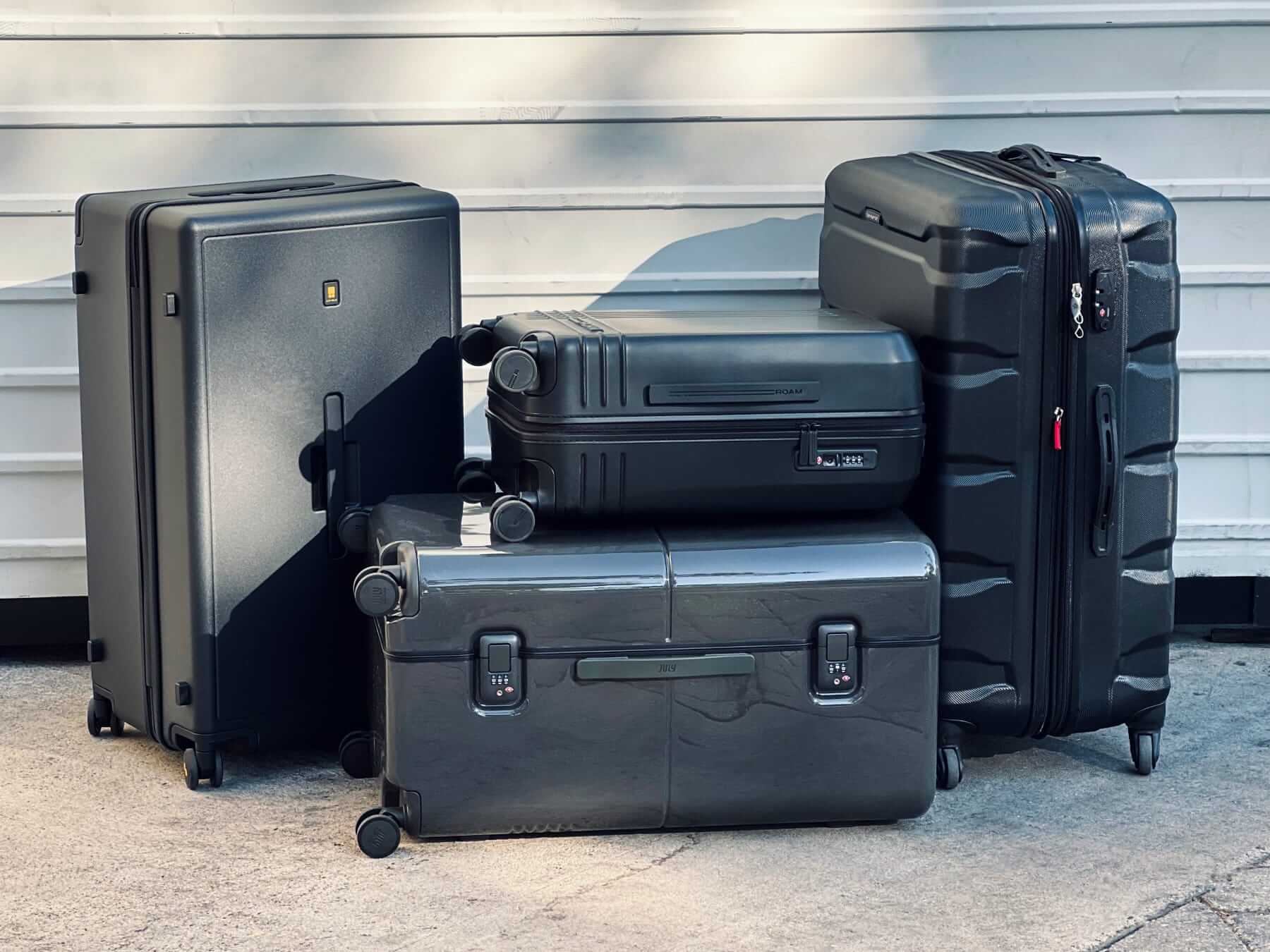 Best checked suitcases and trunks in 2022
