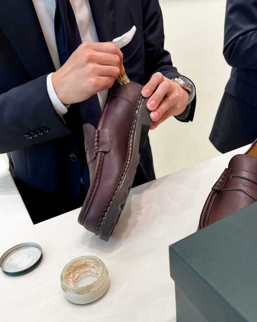 Man polishing shoes