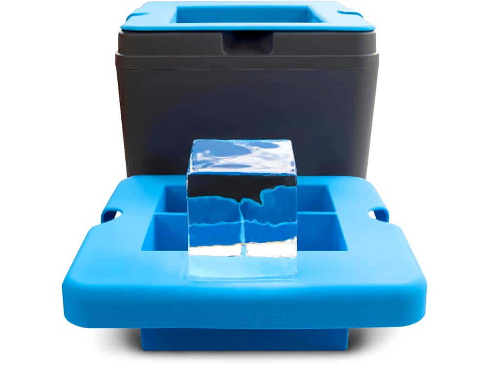 True Cubes Clear ice cube maker