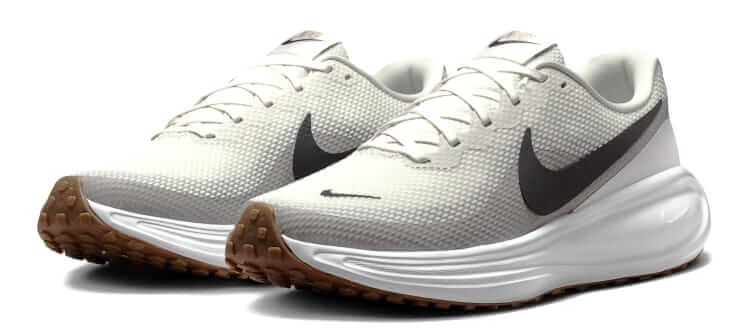 Nike Revolution 8 sneaker