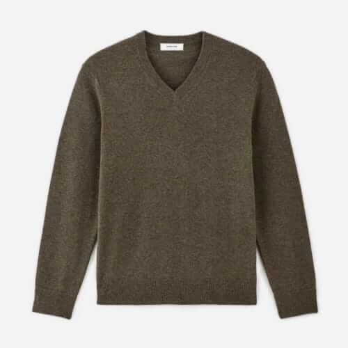 everlane cashmere v-neck sweater