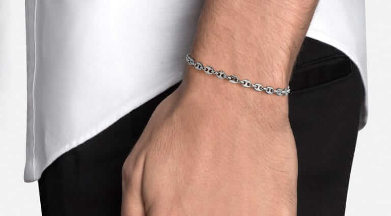 5 Stylish Items to Buy This Week: April 29th Edition