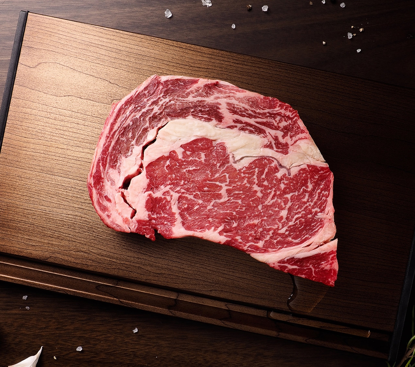That! Inventions Meat Thawing Board