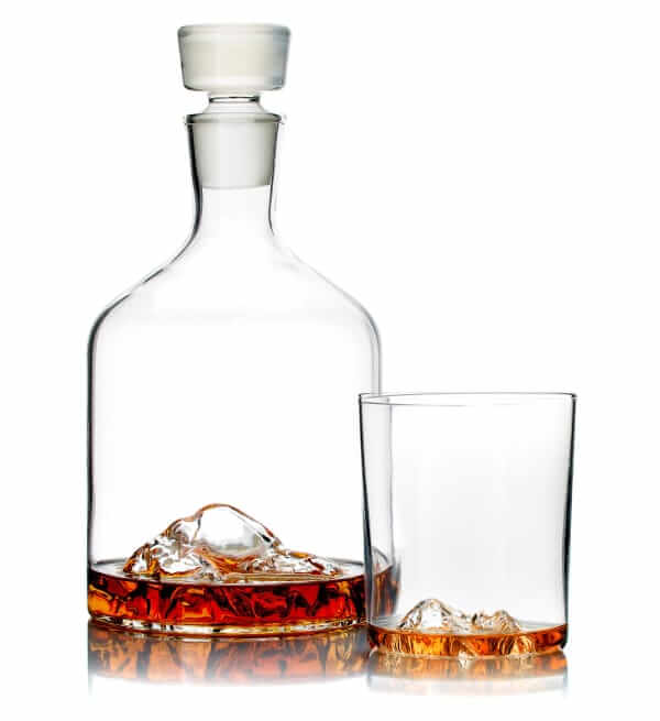 Whiskey Peaks Mountain decanter and glass set