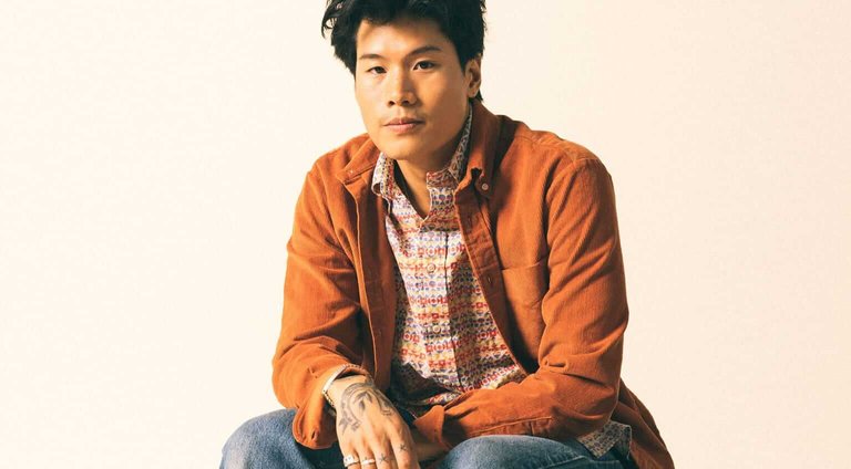 Corduroy Is Sophisticated, Sumptuous & Cooler Than Ever