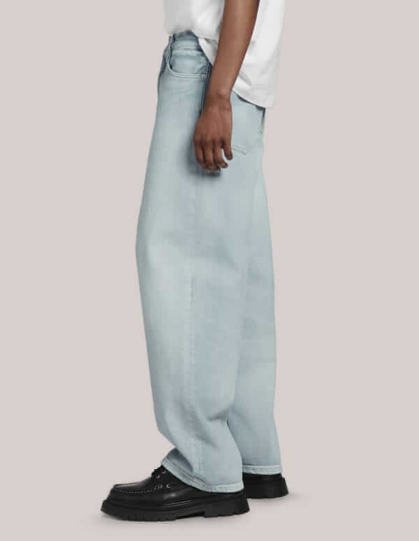 COS Wide-leg relaxed jean