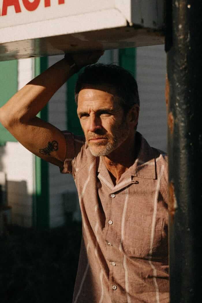 Taylor Stitch Hawthorne linen shirt