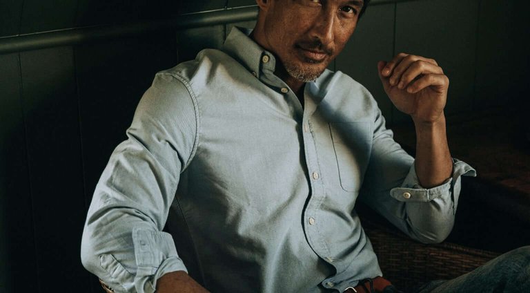 There's No Wrong Way to Wear an Oxford