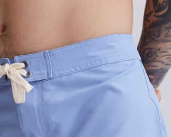 How a men's swimsuit should fit