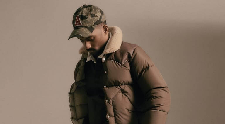 Men's holiday travel outfit