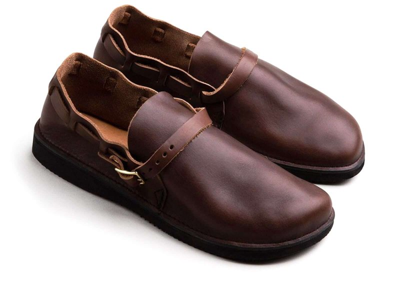 Aurora for Drake's Middle English Shoe