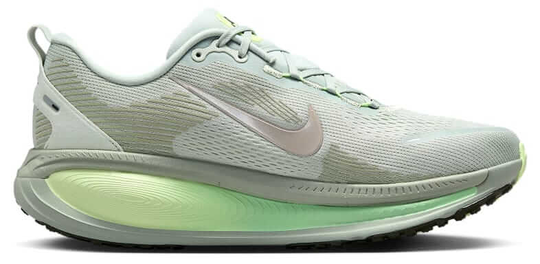 Nike Vomero 18 Run Sneaker