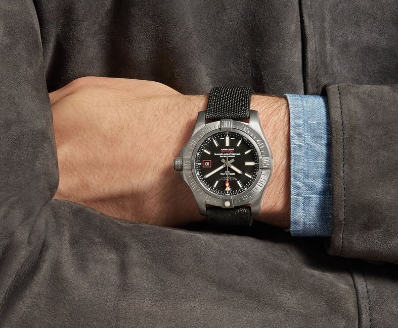 Breitling Avenger Blackbird Automatic