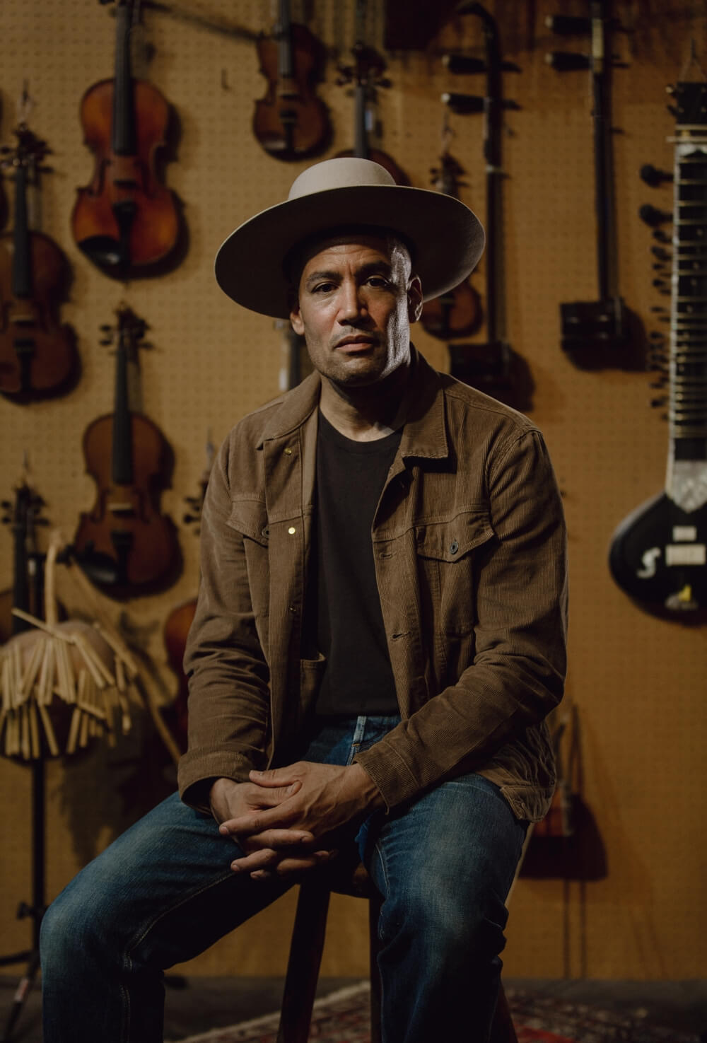 Ben Harper in the cord trucker from Flint and Tinder