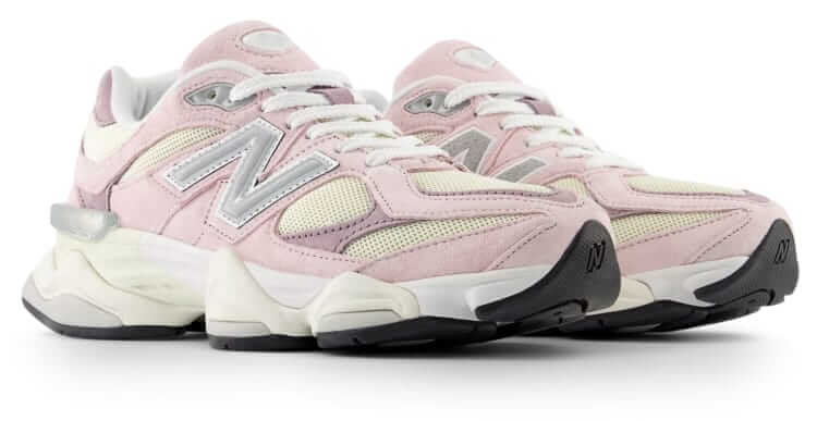 New Balance 9060 in beige/pink