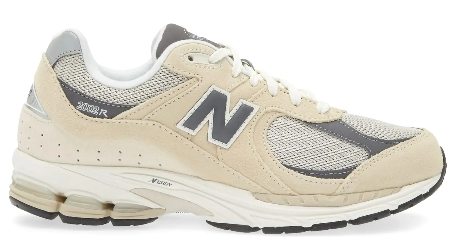 New Balance 2002R sneaker