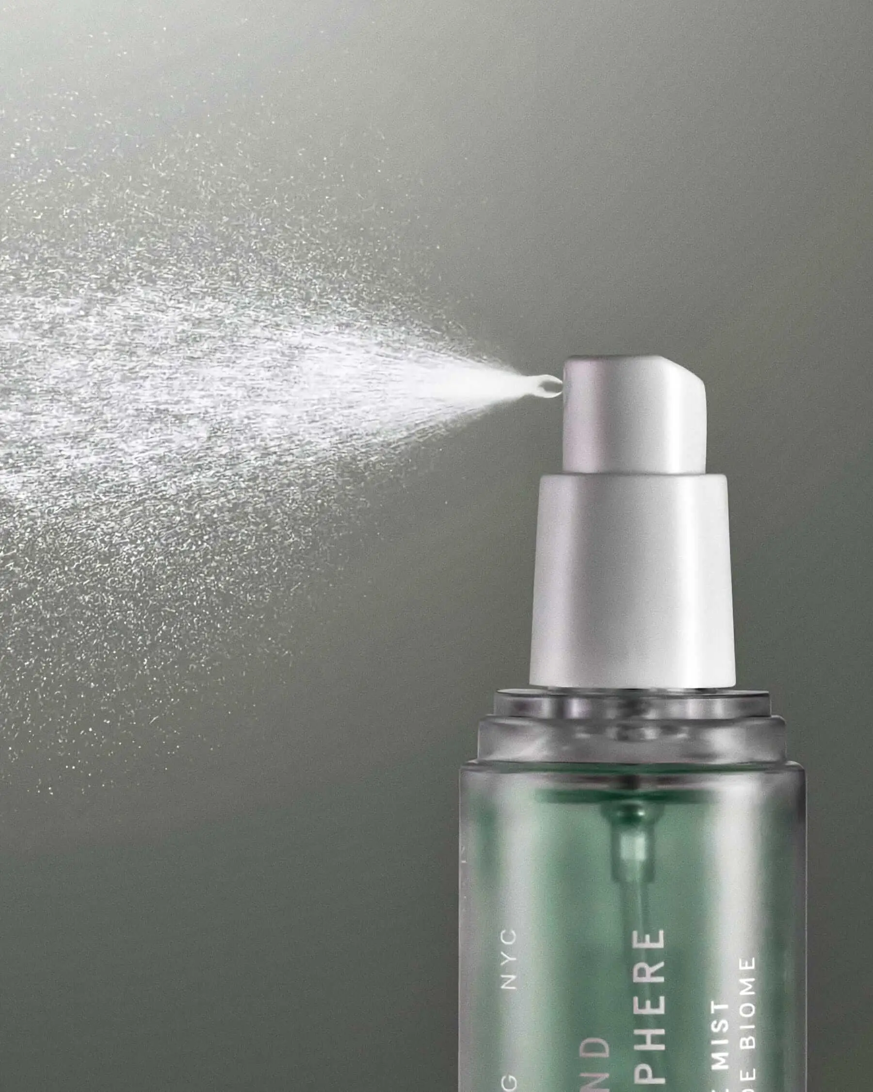 Best facial sprays for men