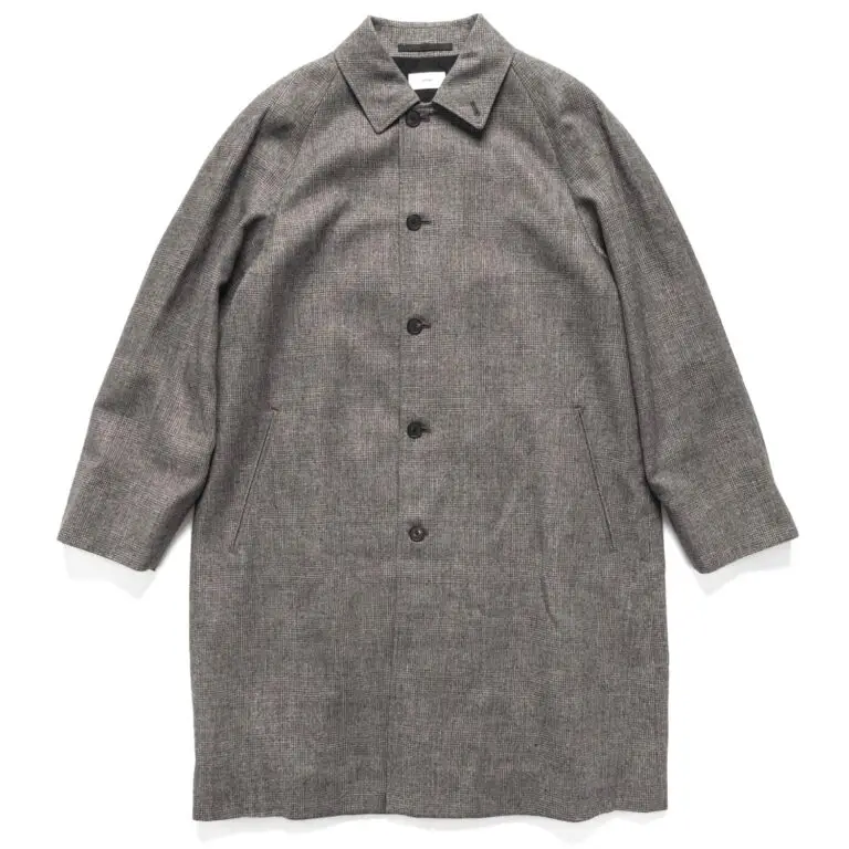 ATON Balmacaan coat