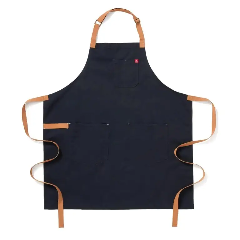 Essential apron