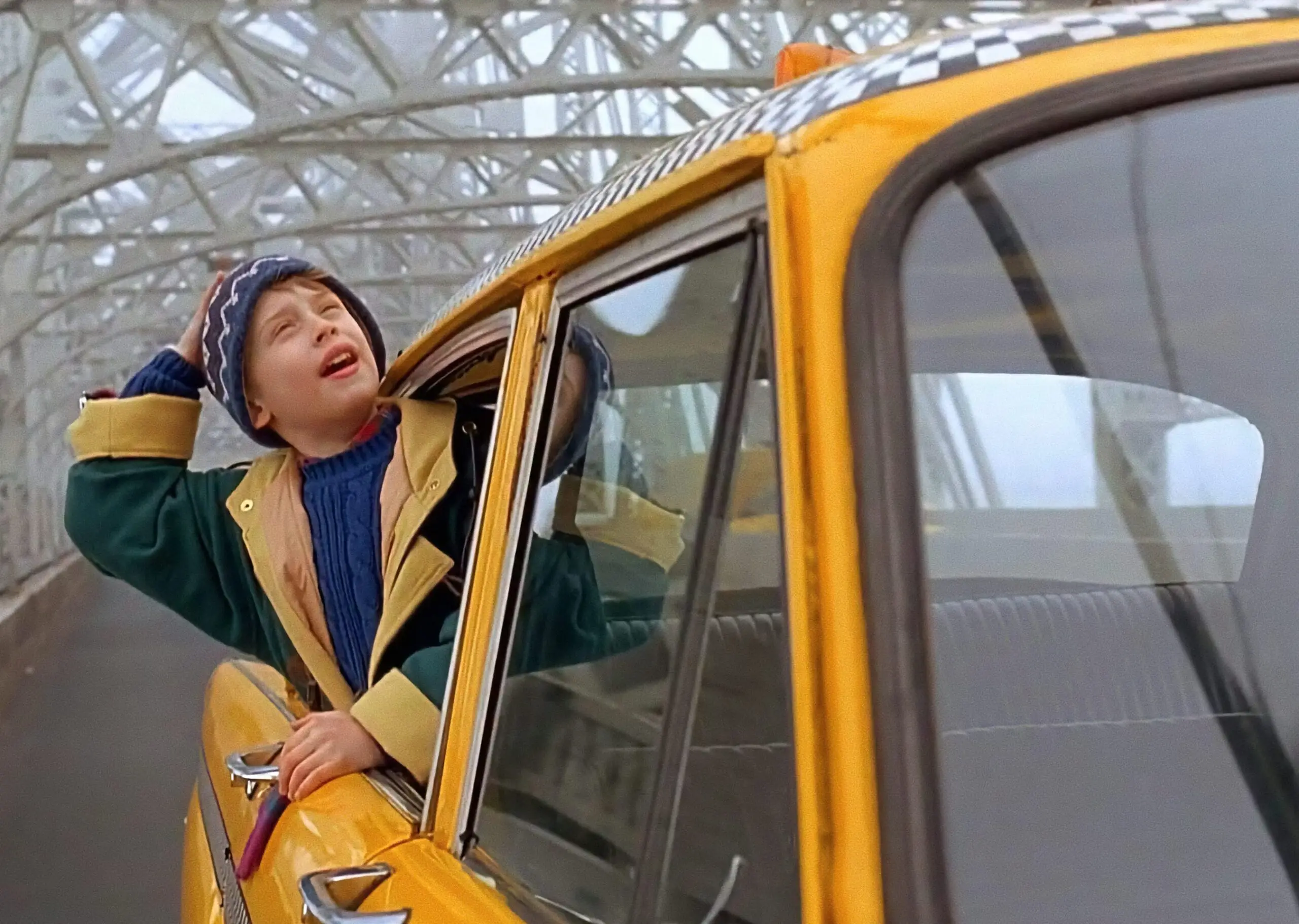 Kevin McCallister home alone lost in new york