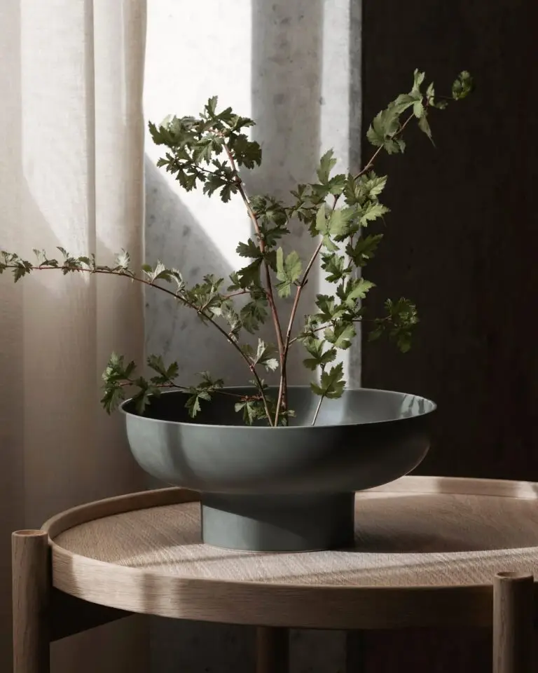 Miyabi Low flower vase