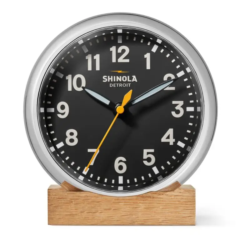 Runwell desk clock