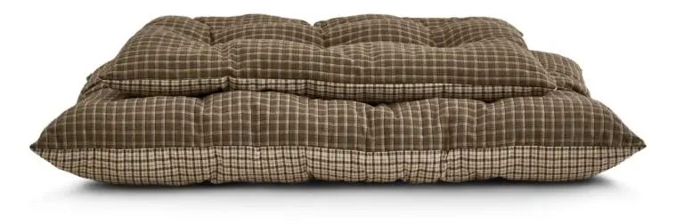 Quilted dog bed