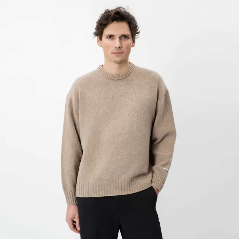 Relaxed wool crewneck