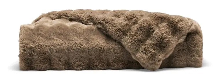Bubble cuddle blanket