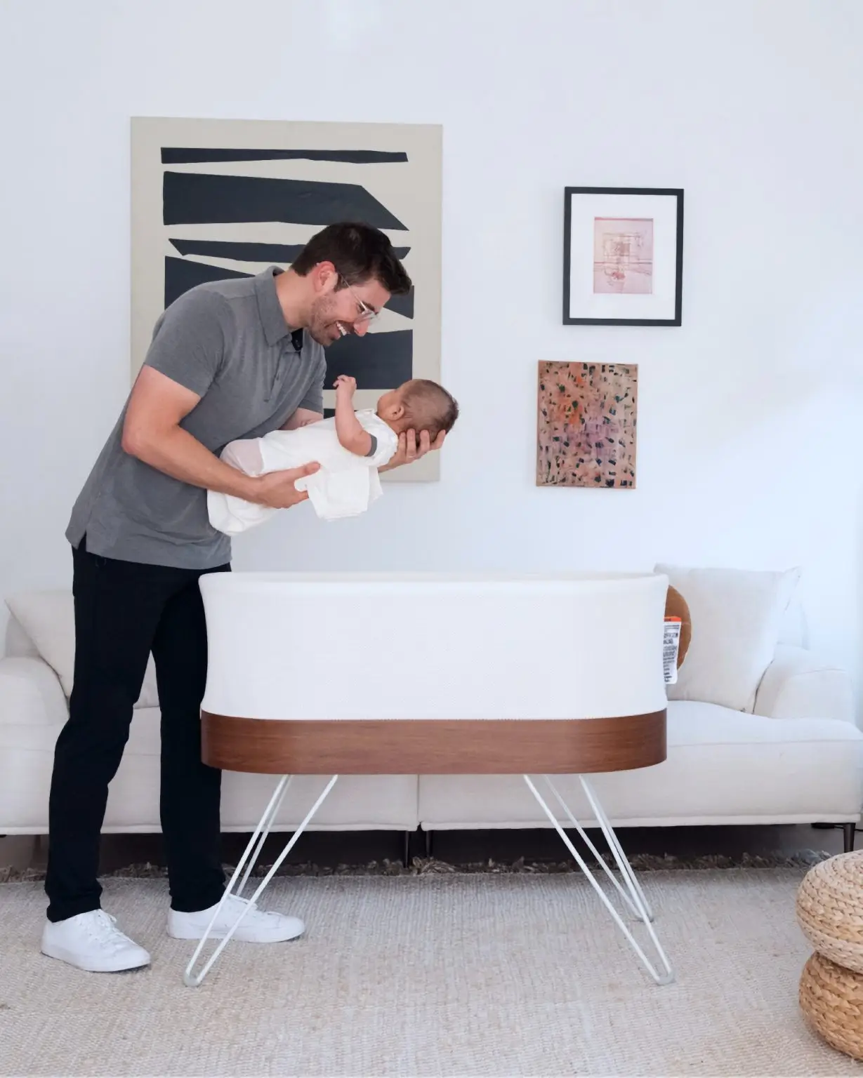 Happiest baby snoo smart sleeper bassinet