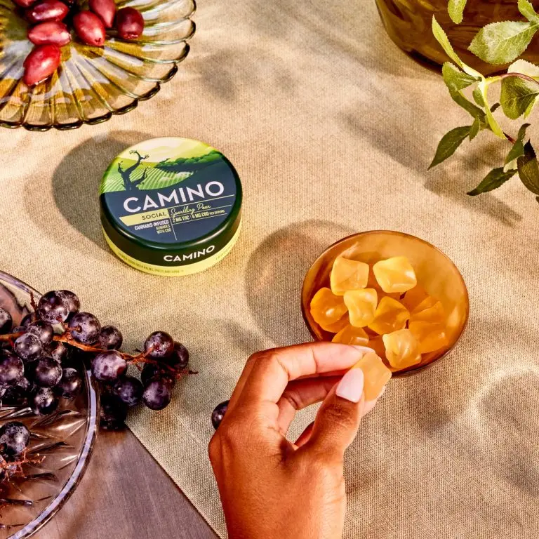 Camino Sparkling Pear 'Social' gummies