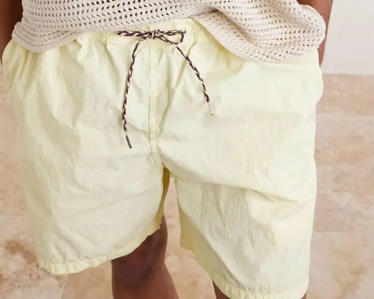 A Kind of Guise Shell short