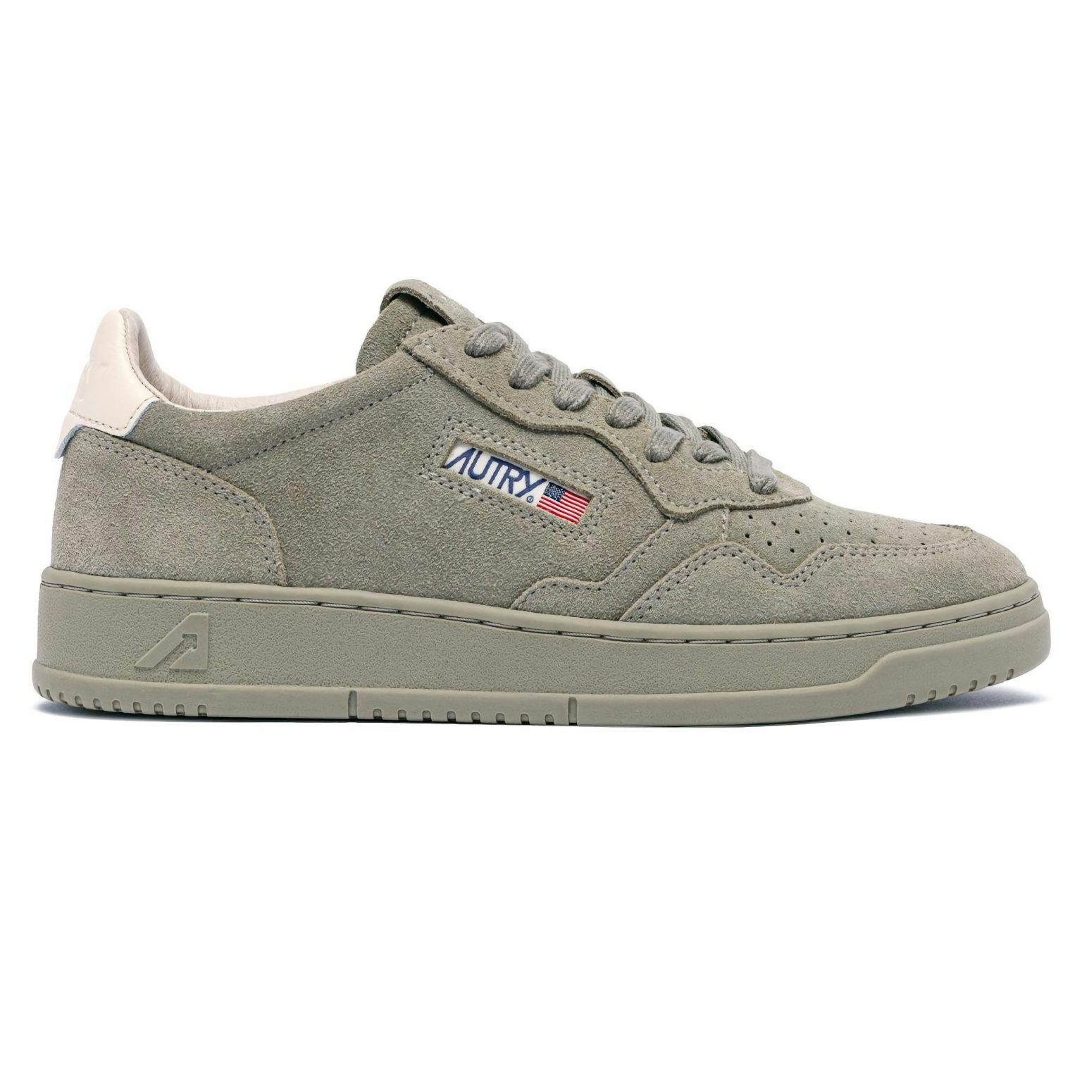 Autry medalist low sneaker 1
