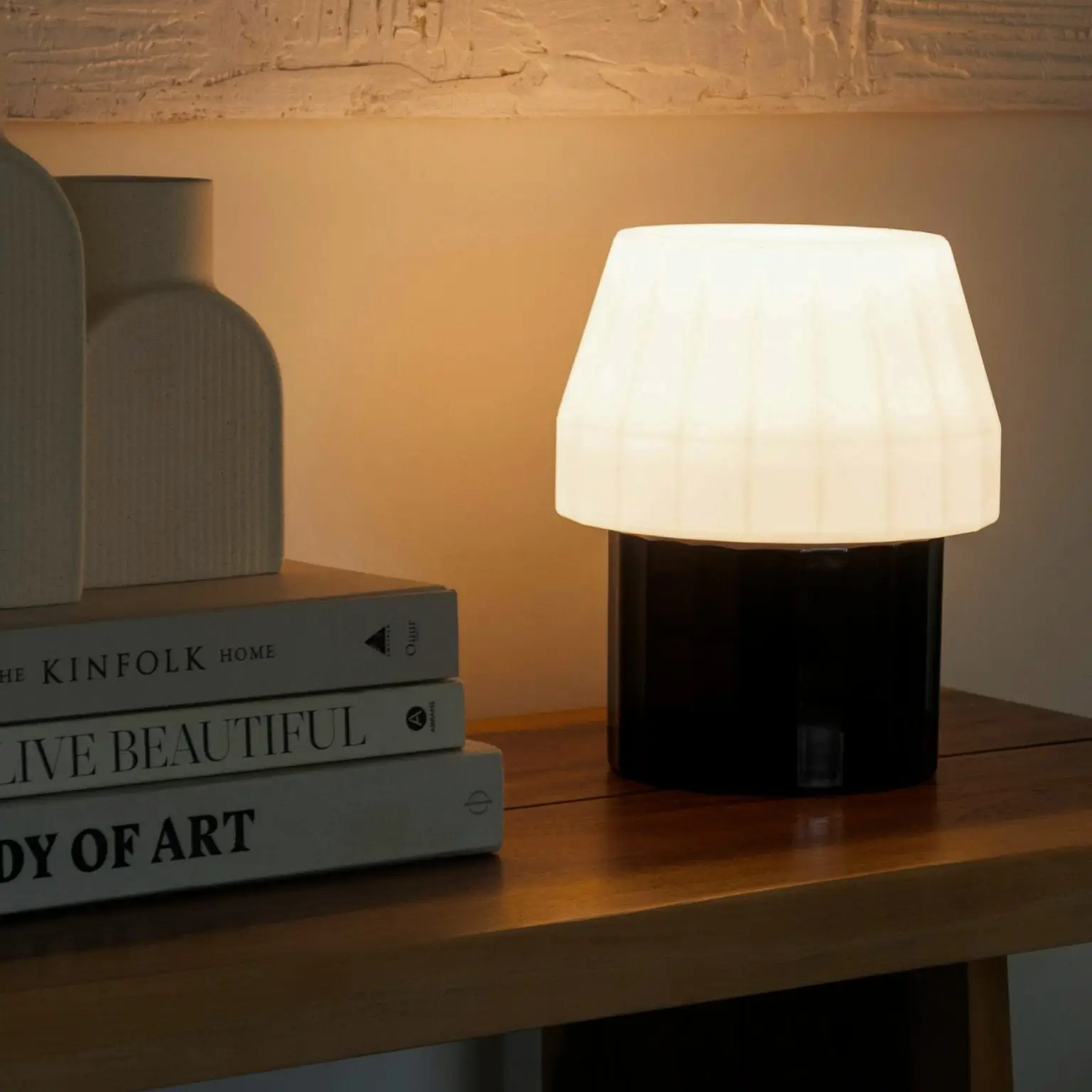 Brightech duke table lamp 1