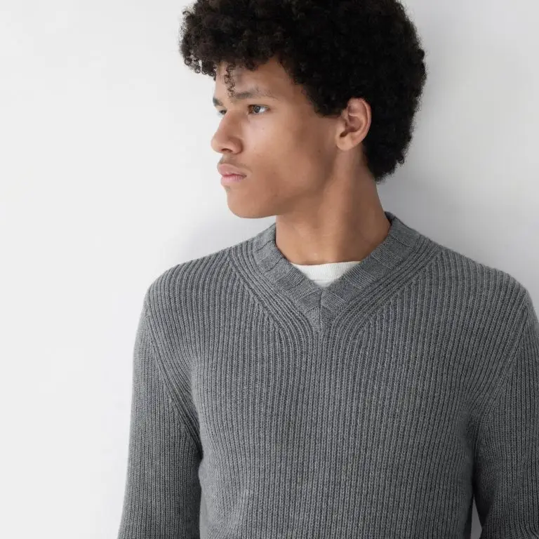 Wool Lounger V-neck sweater