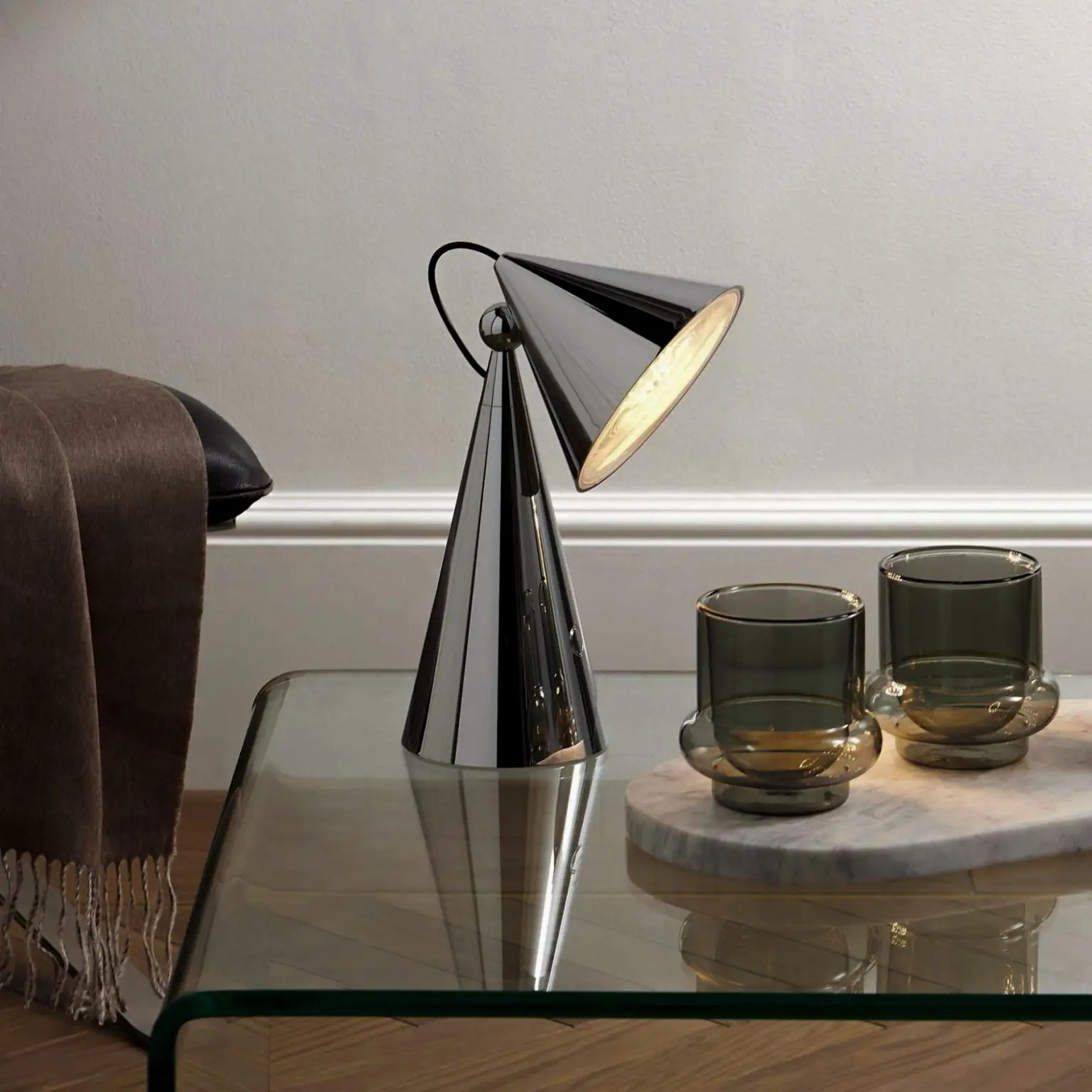 Tom dixon pose portable lamp 1